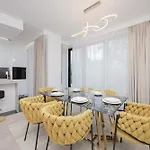Lux Grzybowska With Parking By Renters Prestige