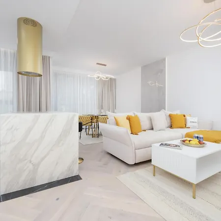 Lux Grzybowska With Parking By Renters Prestige Apartment