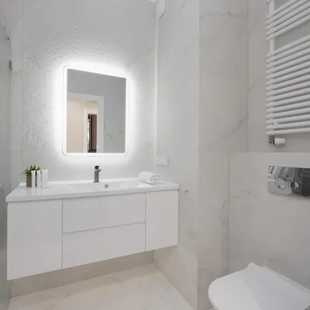 Lux Grzybowska With Parking By Renters Prestige Varsóvia