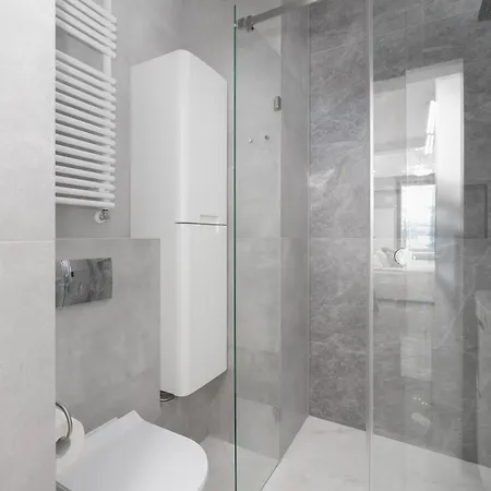 Lux Grzybowska With Parking By Renters Prestige Apartment *