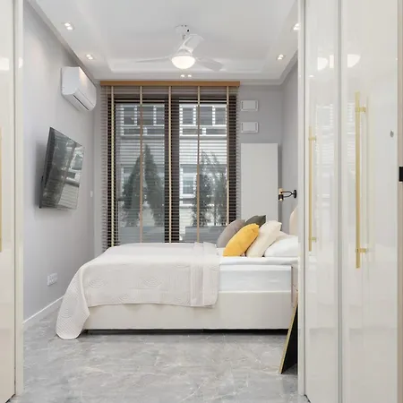 Lux Grzybowska With Parking By Renters Prestige Apartamento *