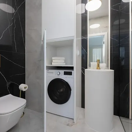 Lux Grzybowska With Parking By Renters Prestige Apartment *