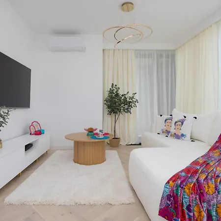 Lux Grzybowska With Parking By Renters Prestige *